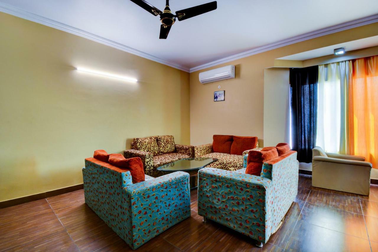 Oyo 18814 Hotel Maya International Jaipur Buitenkant foto