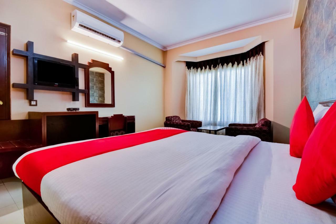 Oyo 18814 Hotel Maya International Jaipur Buitenkant foto